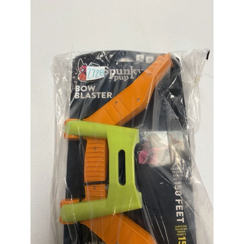 Spunky Pup Bow Blaster Launcher Dot Fetch Toy New